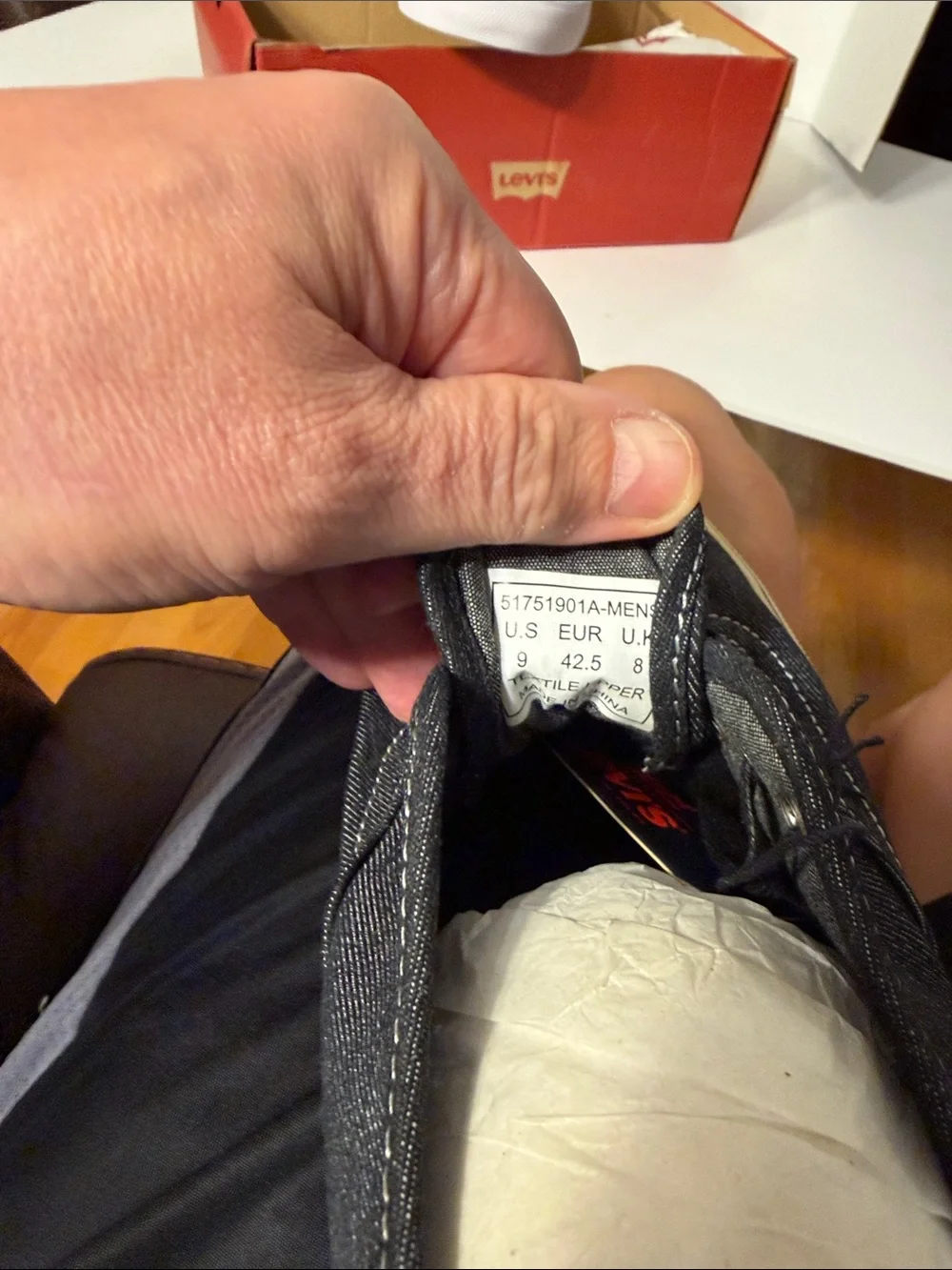 Levis casual lace